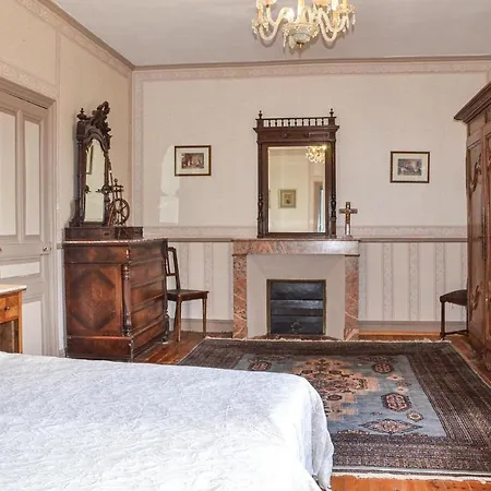 3 Bedroom Cozy In Holiday home