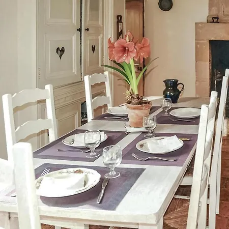 Holiday home 3 Bedroom Cozy In Mouterre-Silly